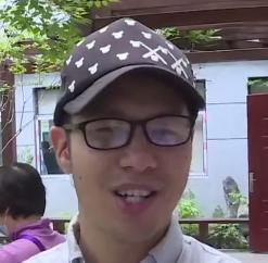DƬ